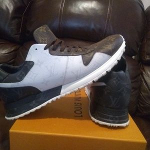 Louis Vuitton Mens Luxury Sneakers